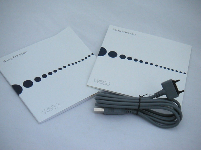 SONY ERICSSON W580i CD Box, Cable