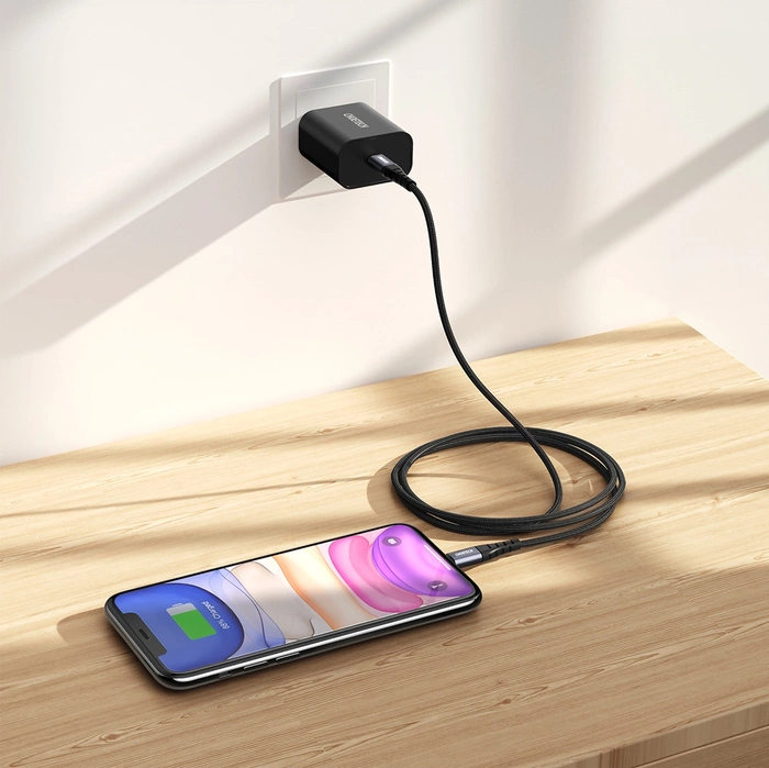 Choetech IP0041 USB-C / Lightning MFi 480Mb/s 3A 2 m cable - black